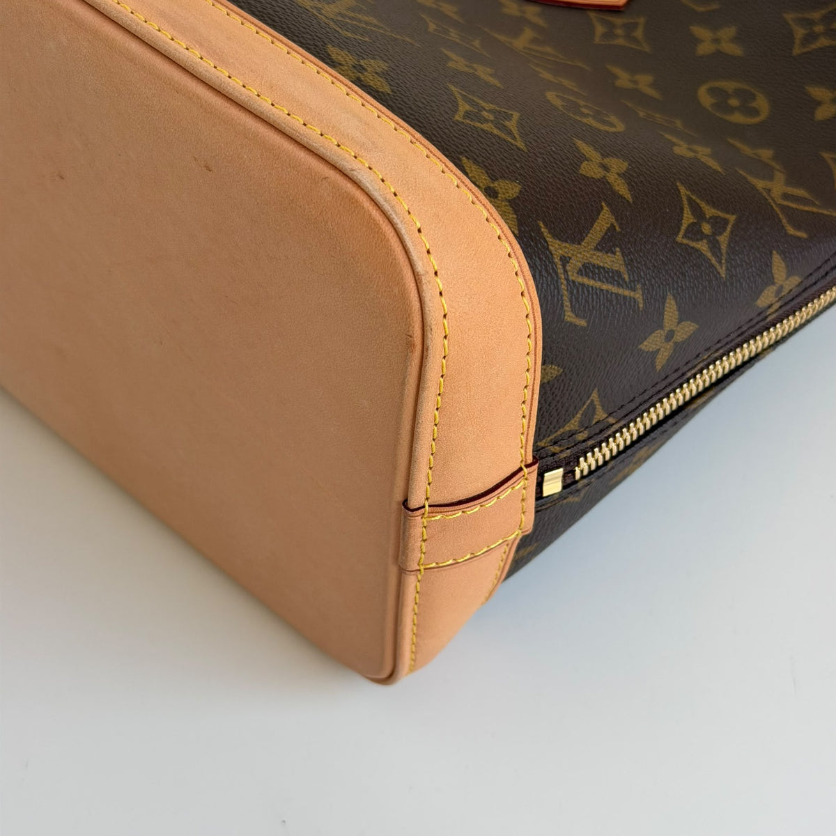 Louis Vuitton Alma