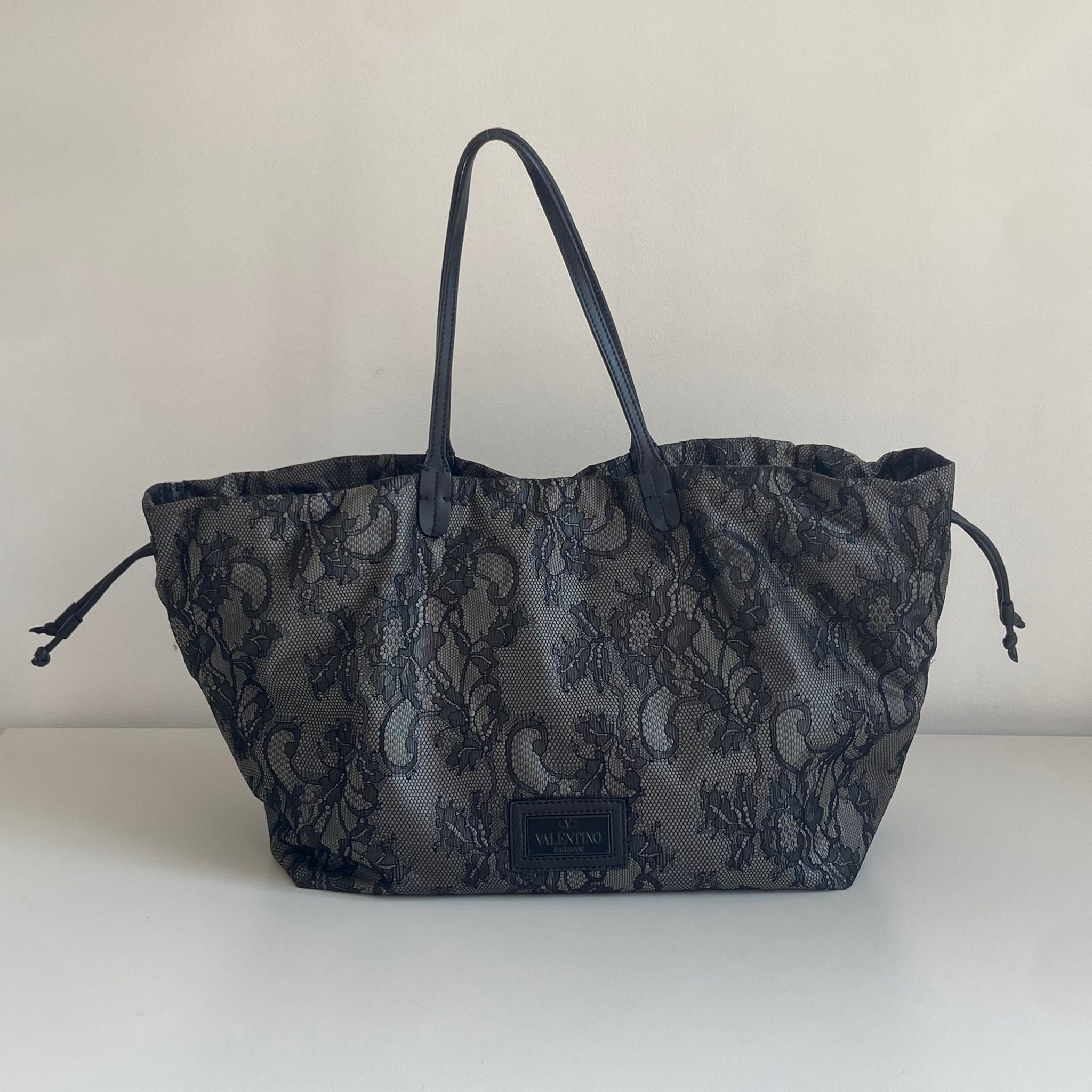 Valentino Shopper