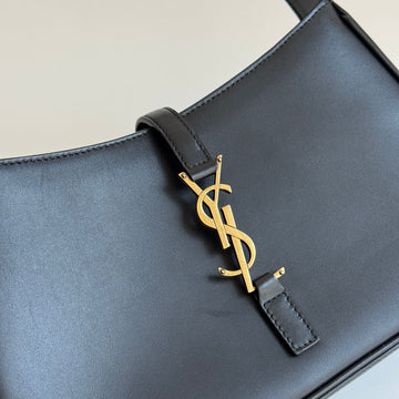 Saint Laurent Le 5 à 7