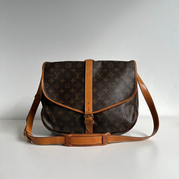 Louis Vuitton Saumur