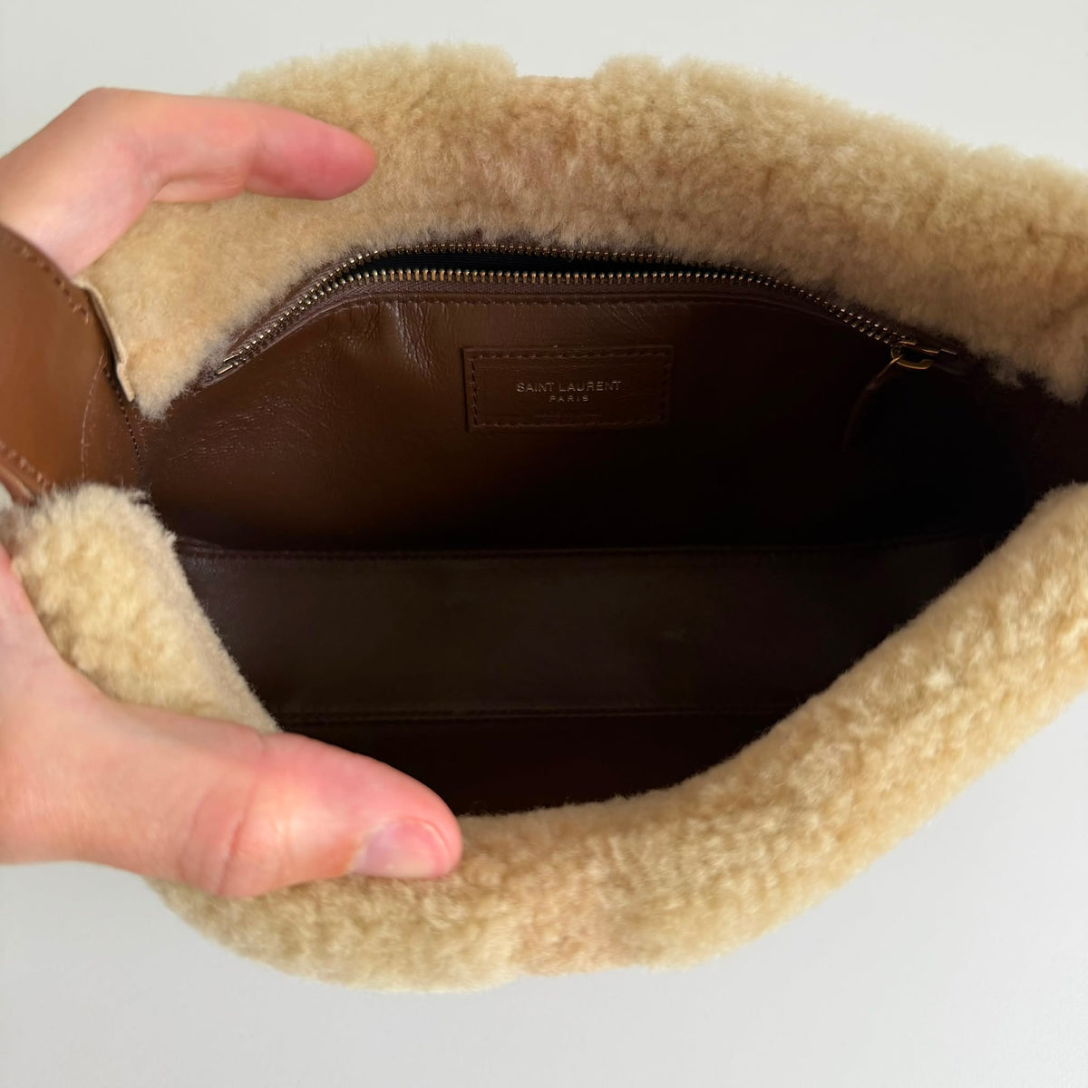 Saint Laurent 5 à 7