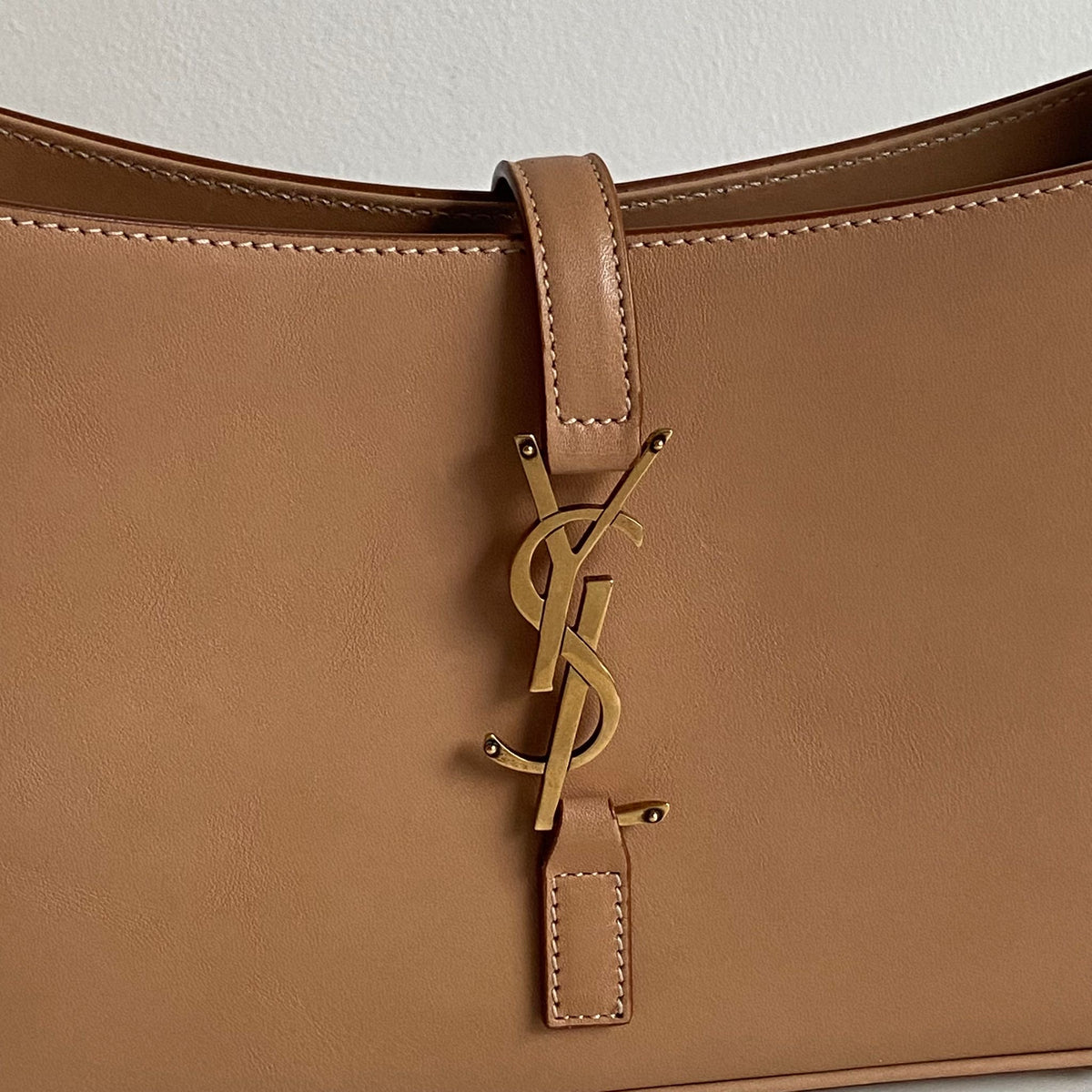 Saint Laurent La 5 à 7