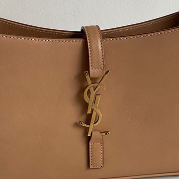 Saint Laurent La 5 à 7