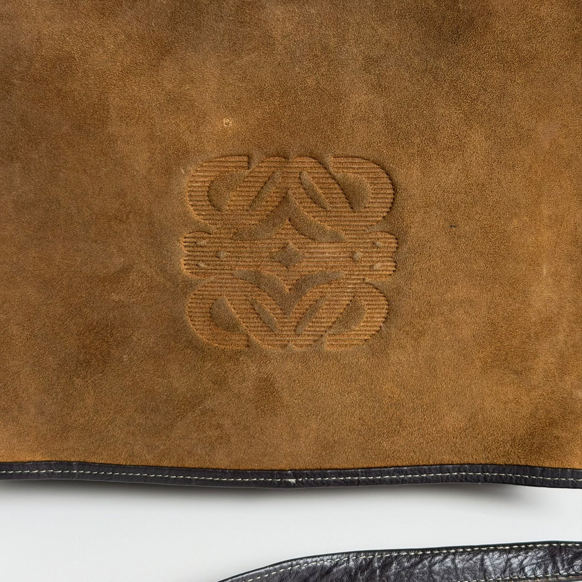 Loewe Anagram