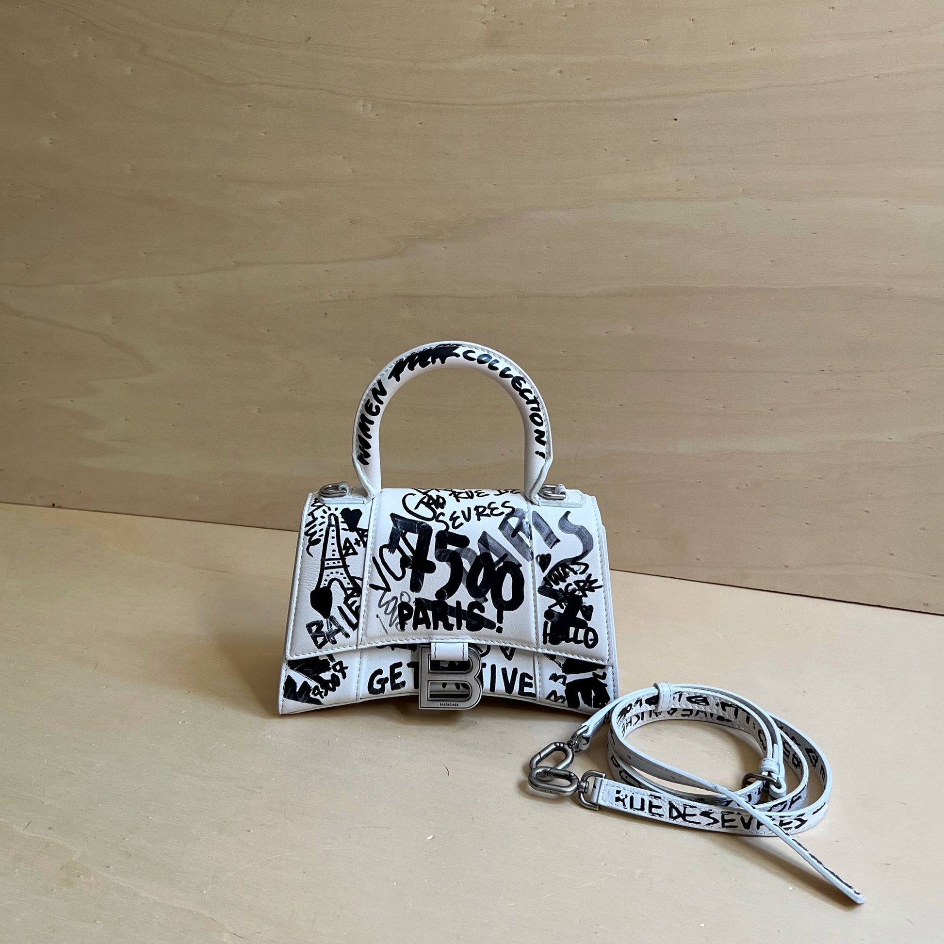 Balenciaga Hourglass - Main Image