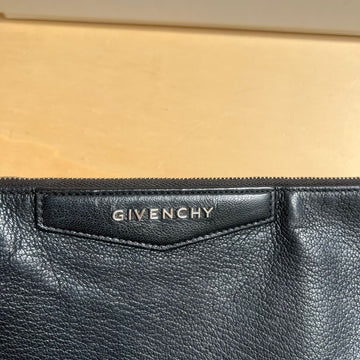 Givenchy pochette