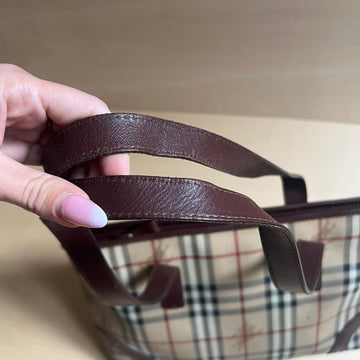 Burberry shopper