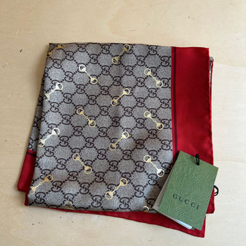 Gucci foulard