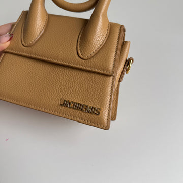 Jacquemus Chiquito