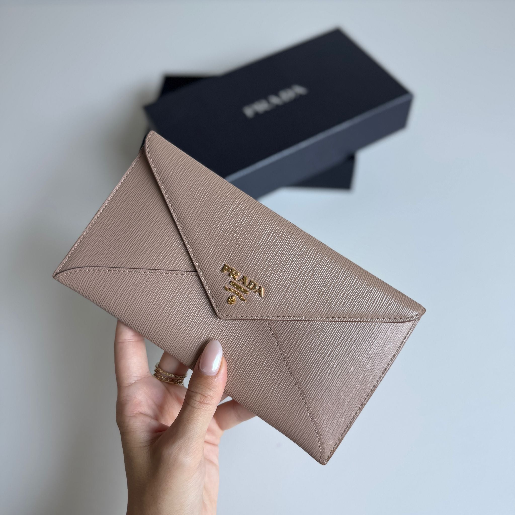 Prada pochette