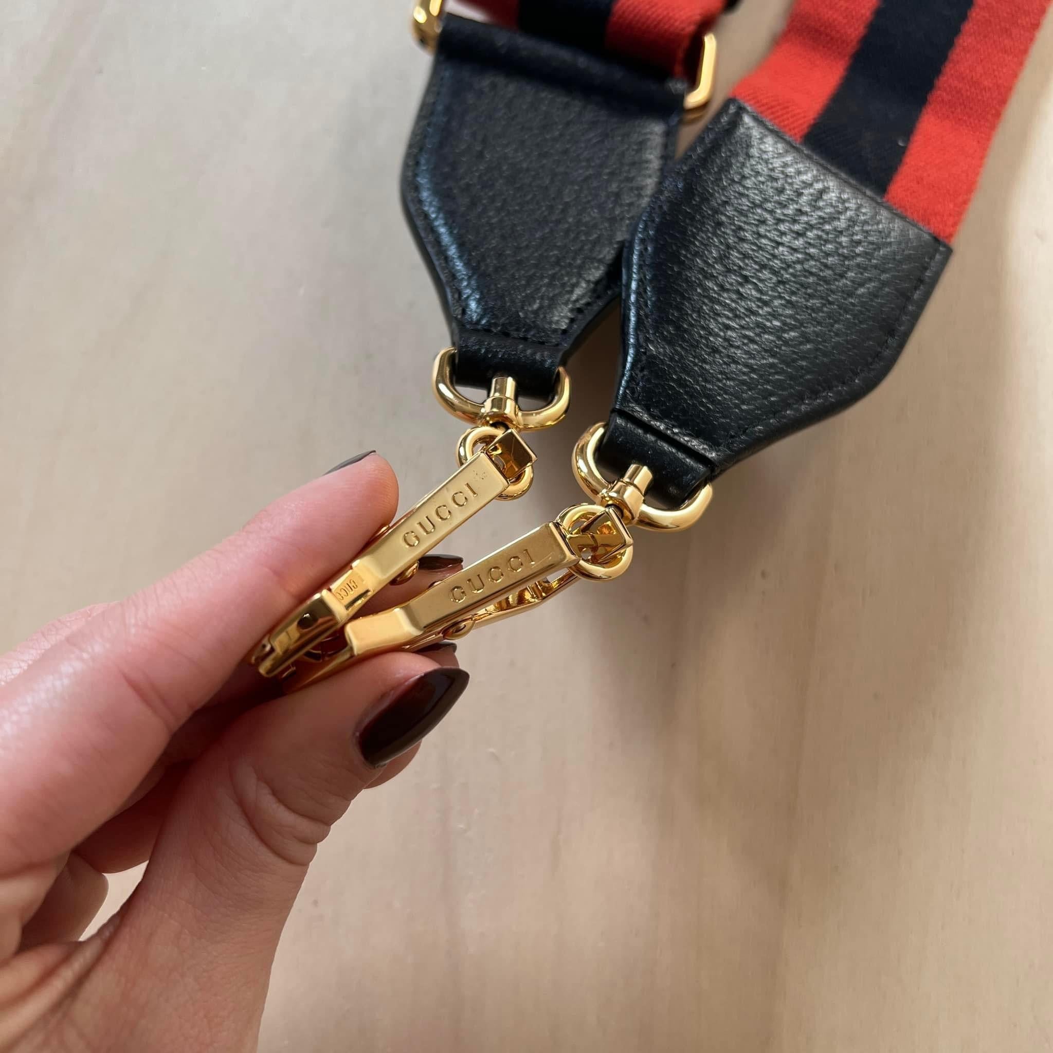 Piccola sale pelletteria gucci